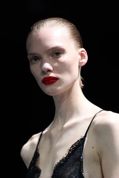 Look 64